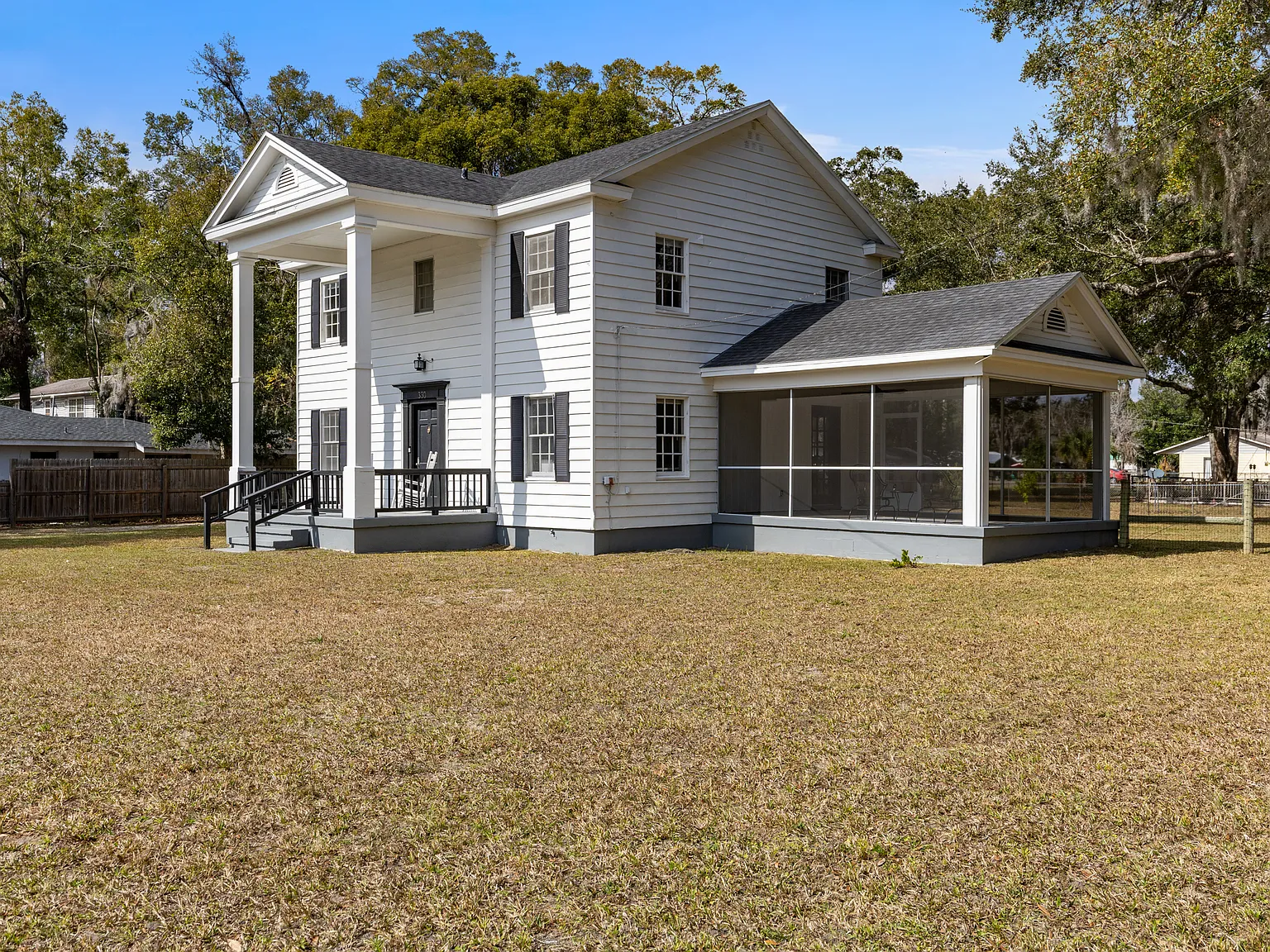 4 bed, 2048 sqft, $2,500 — Photo 3