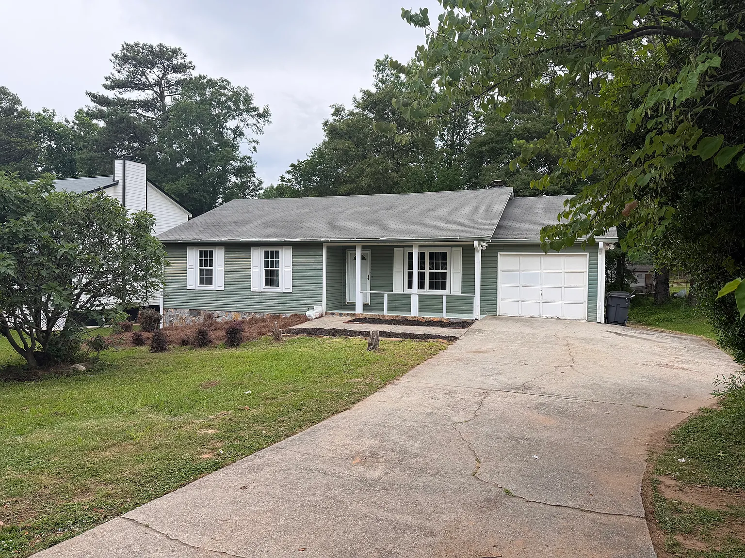 2153 Cruse Rd — Photo 2