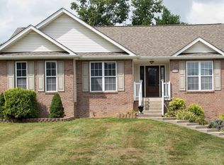 1662 Windriver Rd, Clarksville, TN 37042