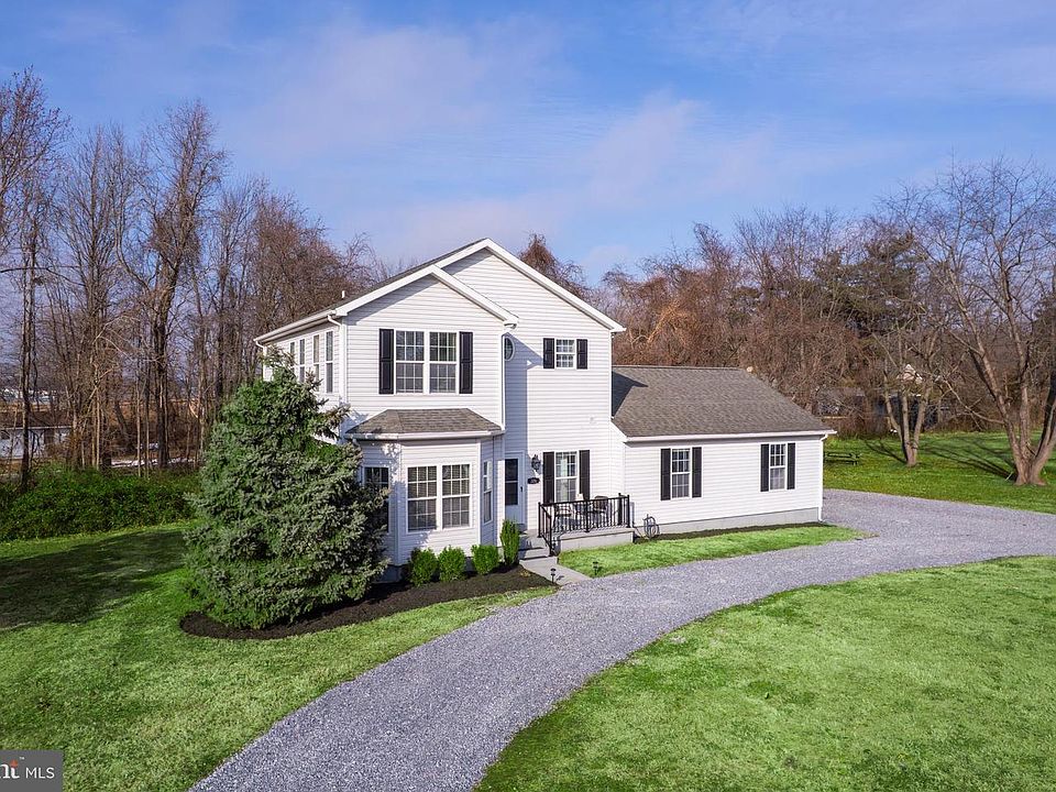 1st image of 326 Caroline Rd