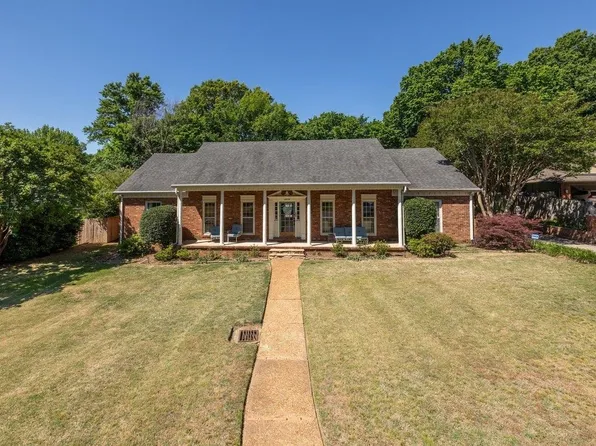 2839 Honey Tree Dr, Germantown, TN 38138