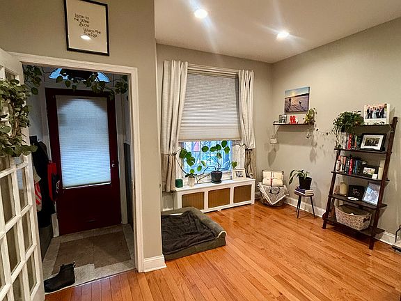 5th image of 2917 Poplar St