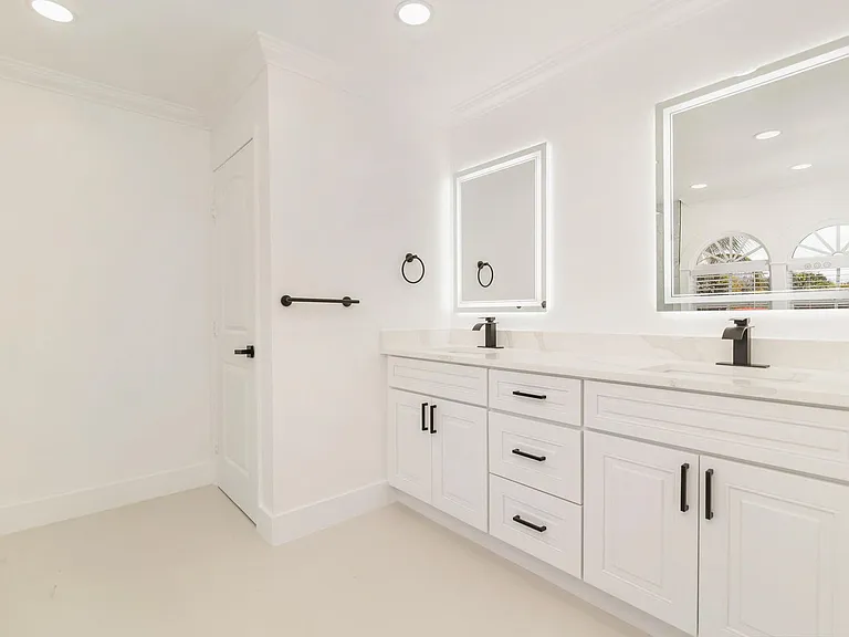 3517 N Flagler Dr — Photo 12