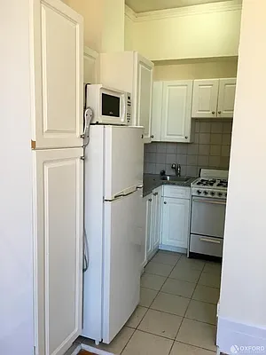Rented by Oxford Property Group | media 6