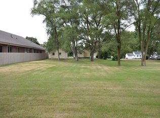 Laurence Ave, Jackson, MI 49202