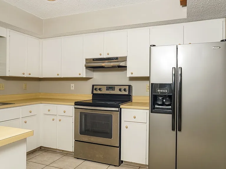 4913 Ithaca Ln — Photo 8