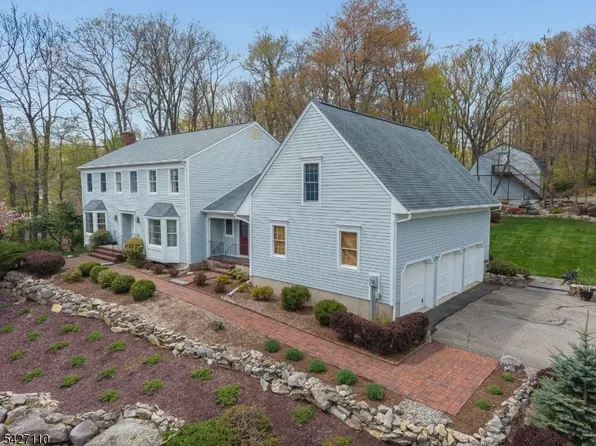 44 Big Spring Rd, Tewksbury Twp., NJ 07830