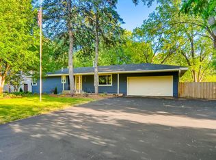 5325 Lowry Ter, Golden Valley, MN 55422