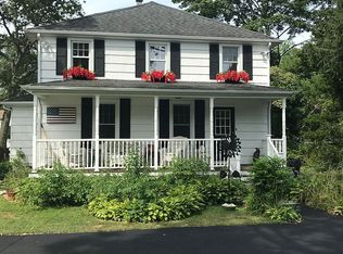 32 Midwood Ave, Nesconset, NY 11767