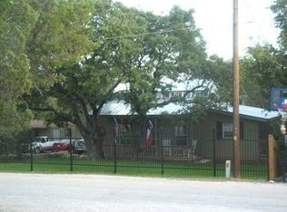 191 Blue Gill Dr, Lakehills, TX 78063