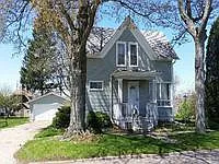 802 East St photo 1