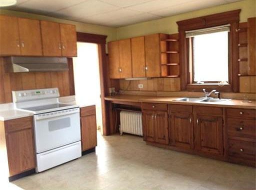 3rd image of 470 Millers Falls Rd