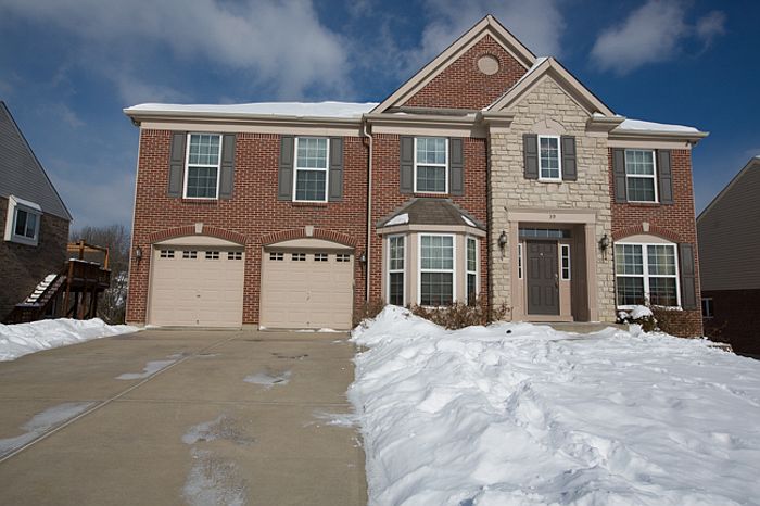1st image of 39 Southwood Dr