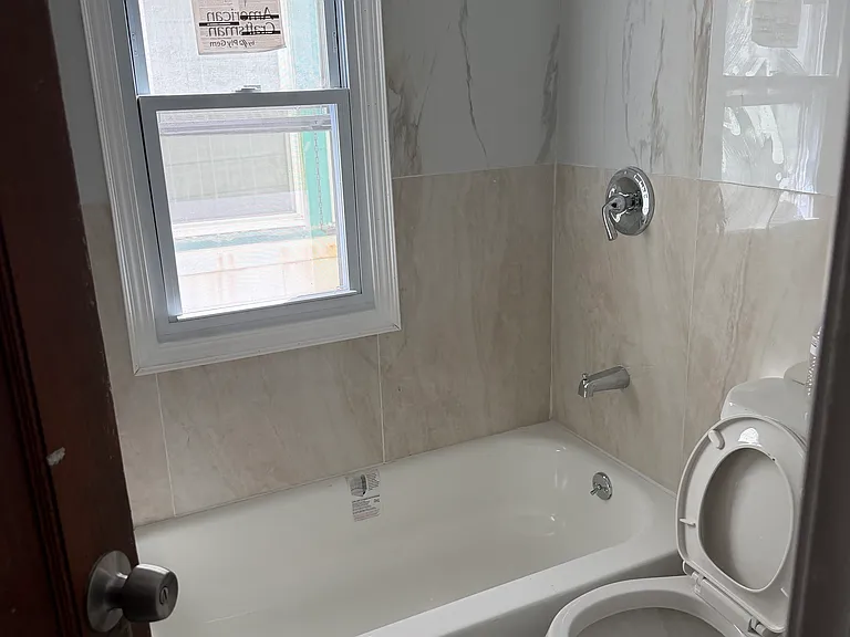 109 Newburgh Ave #2 — Photo 7