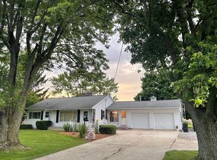 17131 Buckland Holden Rd, Wapakoneta, OH 45895