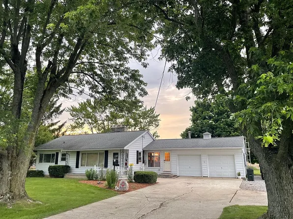 17131 Buckland Holden Rd, Wapakoneta, OH 45895