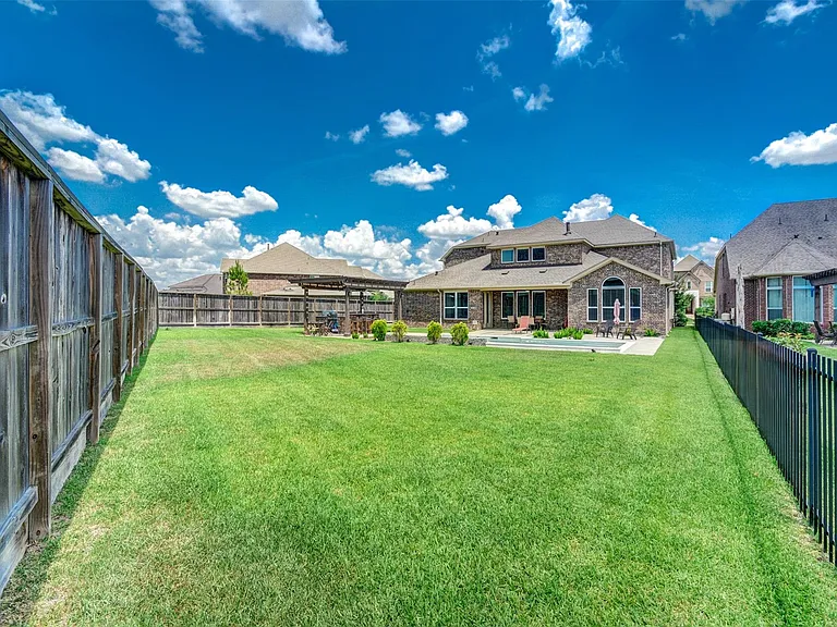 25710 Oakwood Knoll Dr — Photo 42