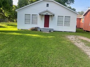 704 15th Ave N #B, Texas City, TX 77590