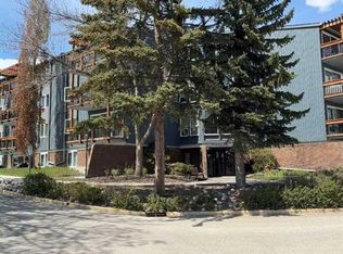 816 W 89th Ave SW #108, Calgary, AB T2V4N8