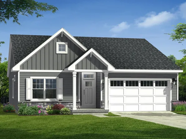 405 Jubilee Dr, Whitmore Lake, MI 48189