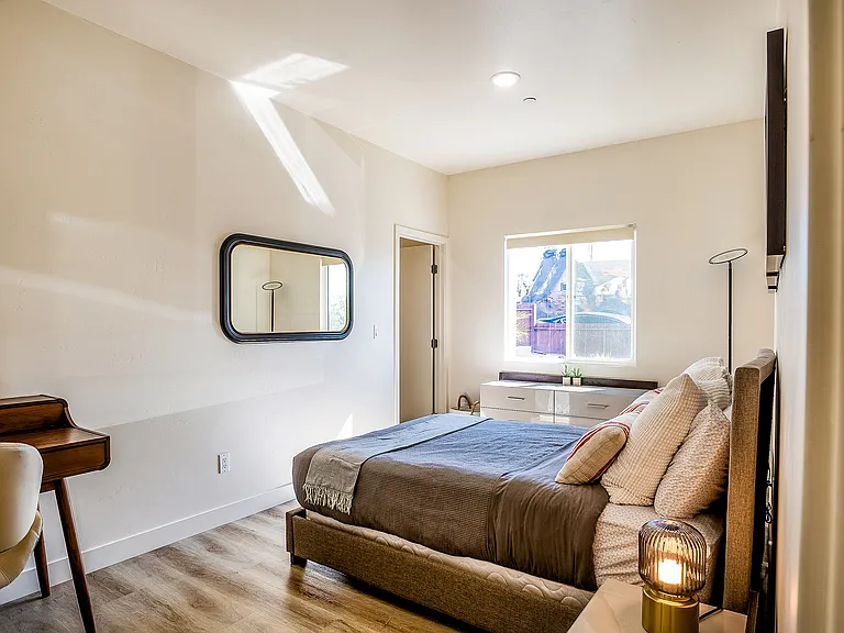350 27th St. - Bedroom #1