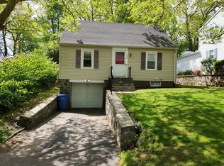 133 Arden Rd, Waterbury, CT 06708