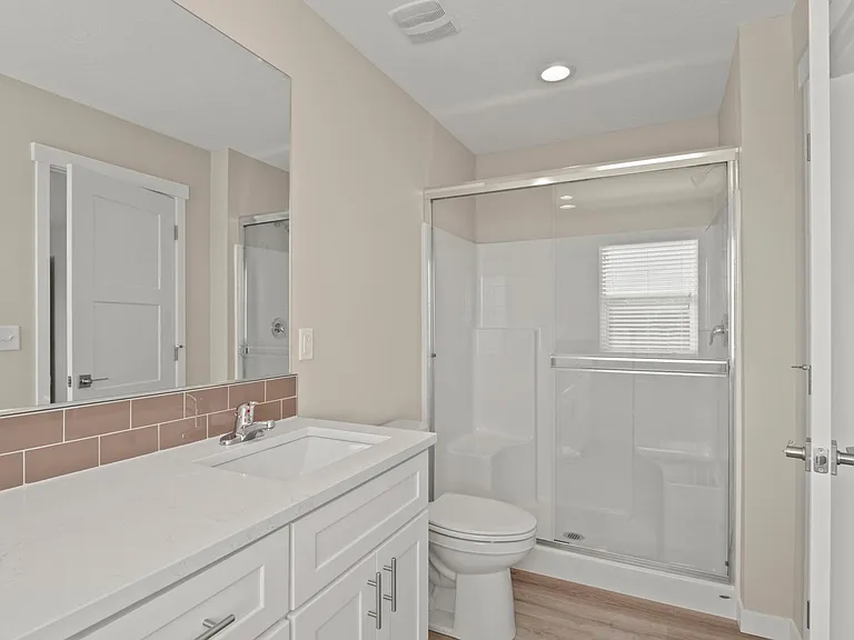 1648 S Cochran St — Photo 11