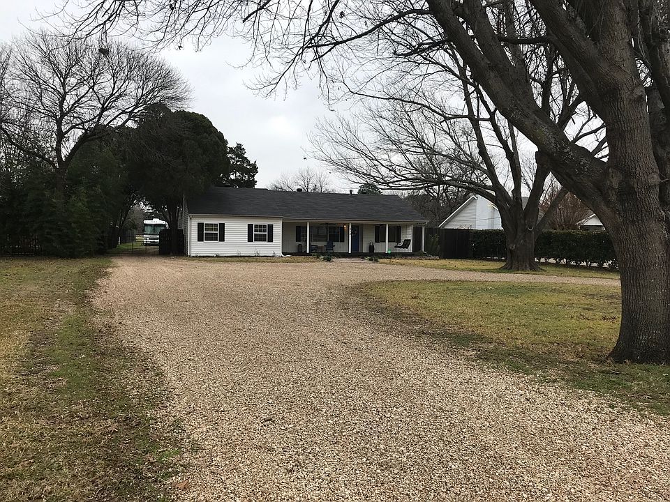 1st image of 518 Arawe Cir W