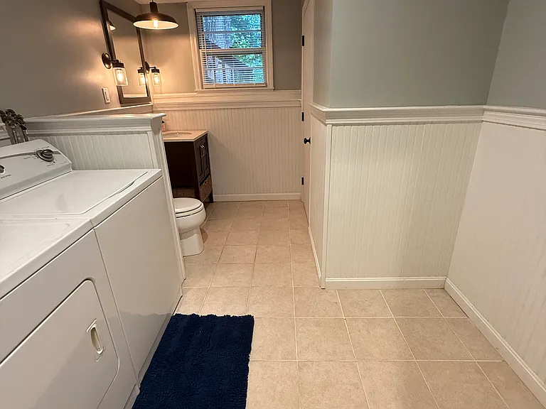 24 Patricia Ln — Photo 15