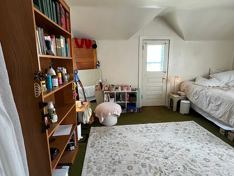 511 E Kearney St — Photo 6