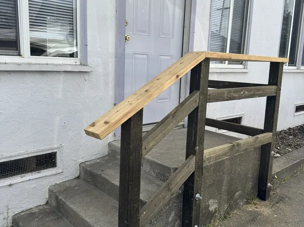 4056 Walnut St #F, Eureka, CA 95503