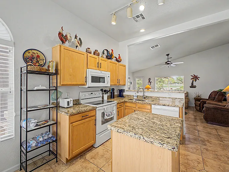 23086 W Arrow Dr — Photo 18