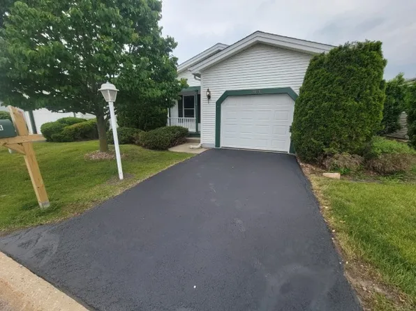 3404 Steeplechase Way, Grayslake, IL 60030