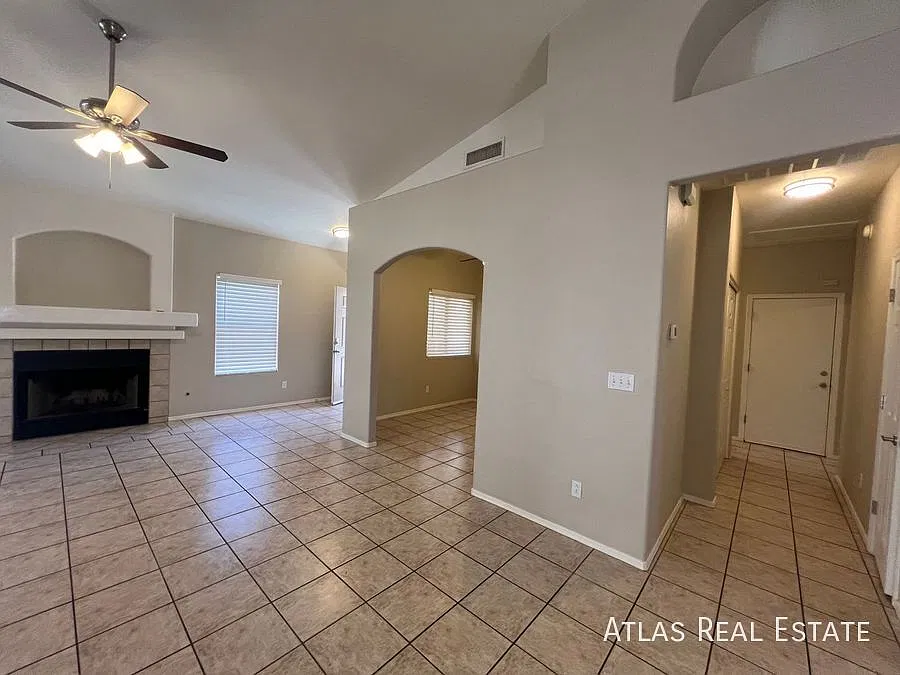 Oro Valley Three Bedroom Home — Photo 4