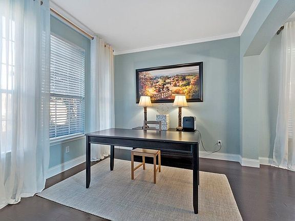 4th image of 5008 Sailwind Dr