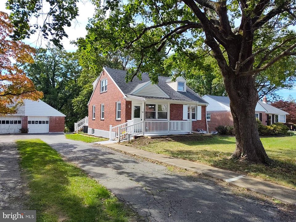 1st image of 324 Valley View Rd