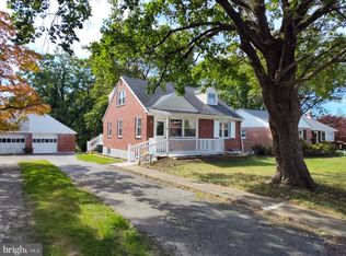 324 Valley View Rd, Springfield, PA 19064