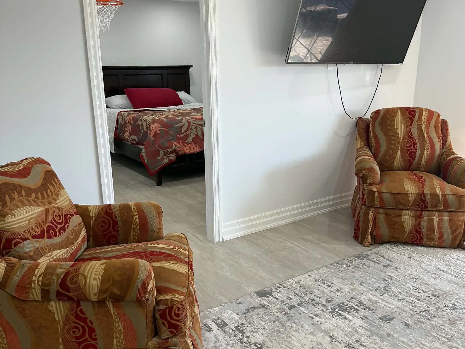 2 bed, $1,950 — Photo 4