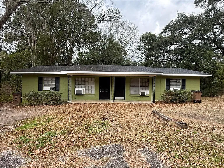 728 Bankhead Pl — Photo 1