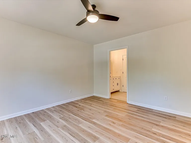 139 Crawford Dr — Photo 20