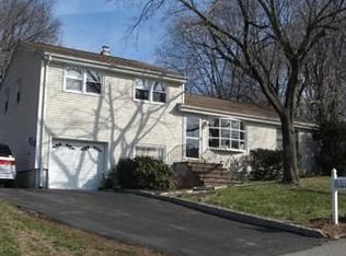 5 Rothesay Ave, North Haledon, NJ 07508