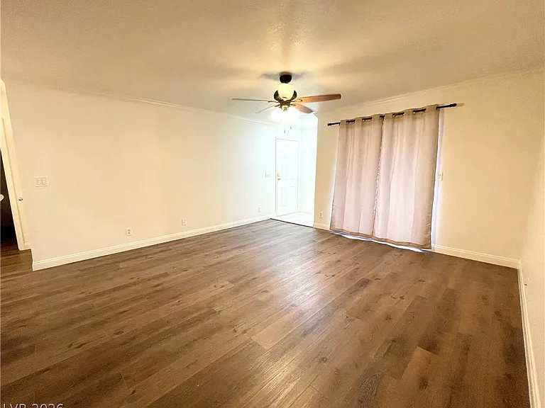 3135 S Mojave Rd #221 — Photo 2
