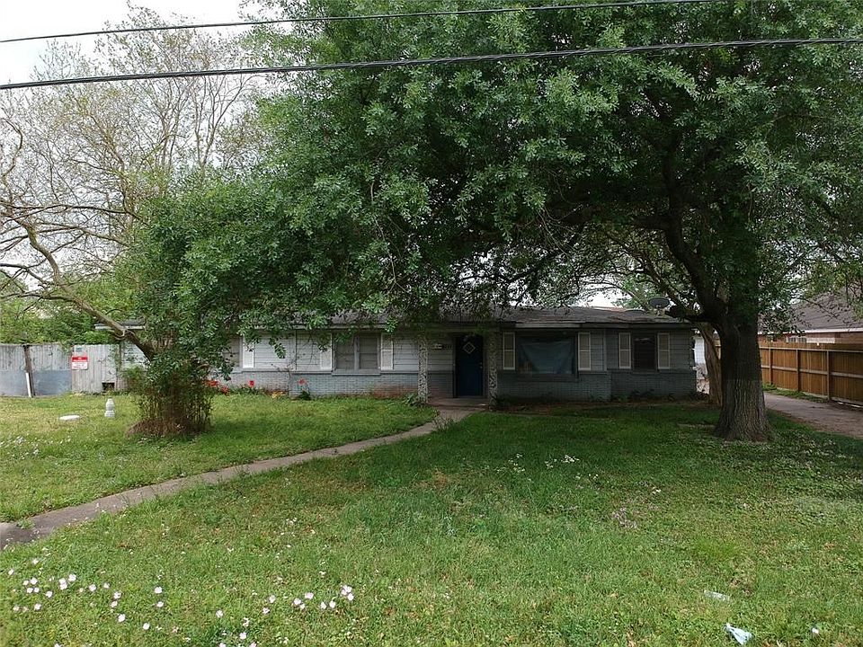 1st image of 1302 Duff House Ln