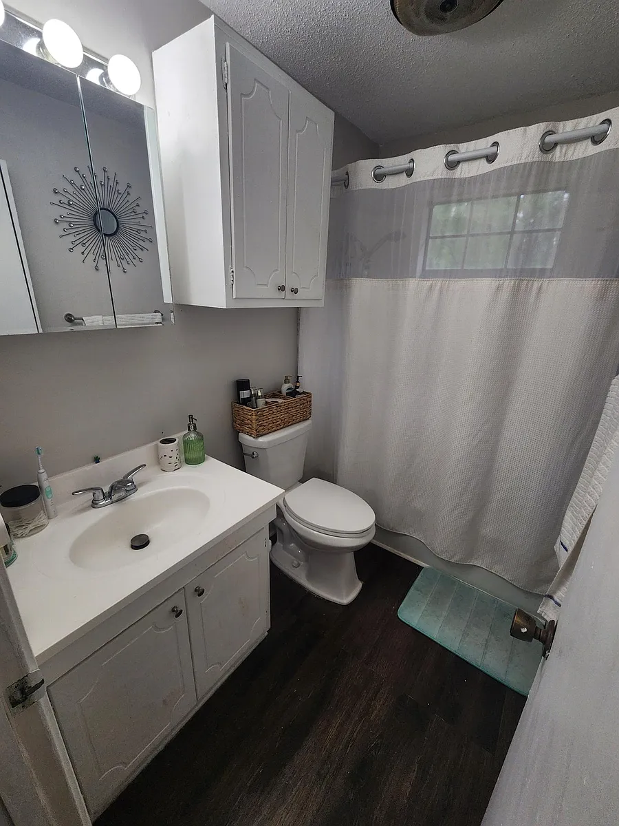 Building Photo - 3401 Arthur Dr