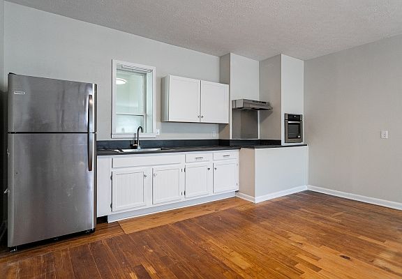 5th image of 52 Albemarle Pl APT 25