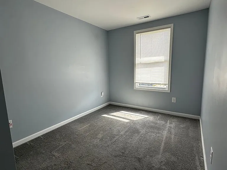 18 Harrington Ln — Photo 10