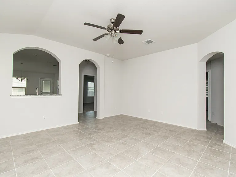 9019 Stonehollow Dr — Photo 16