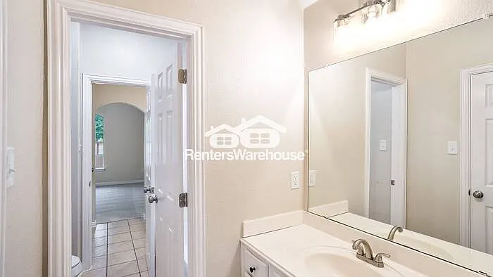 508 Lilac Ln — Photo 44