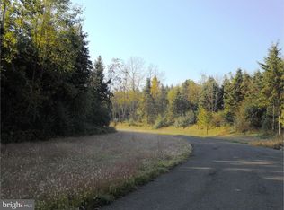 1207 Evergreen Rd, Riegelsville, PA 18077