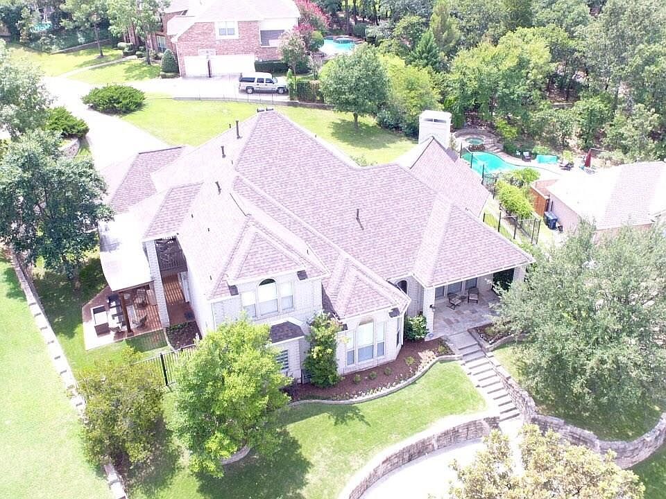 1st image of 3107 Hillside Dr